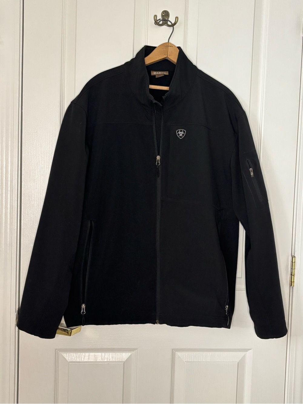 Ariat Men's Black Softshell Performance Jacket